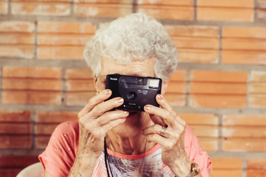 Een sterk groeiende doelgroep: bereik senioren die langer thuis willen wonen
